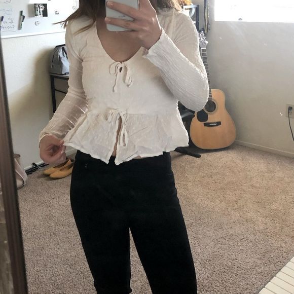 Brandy Melville Tops - Dainty long sleeve Top